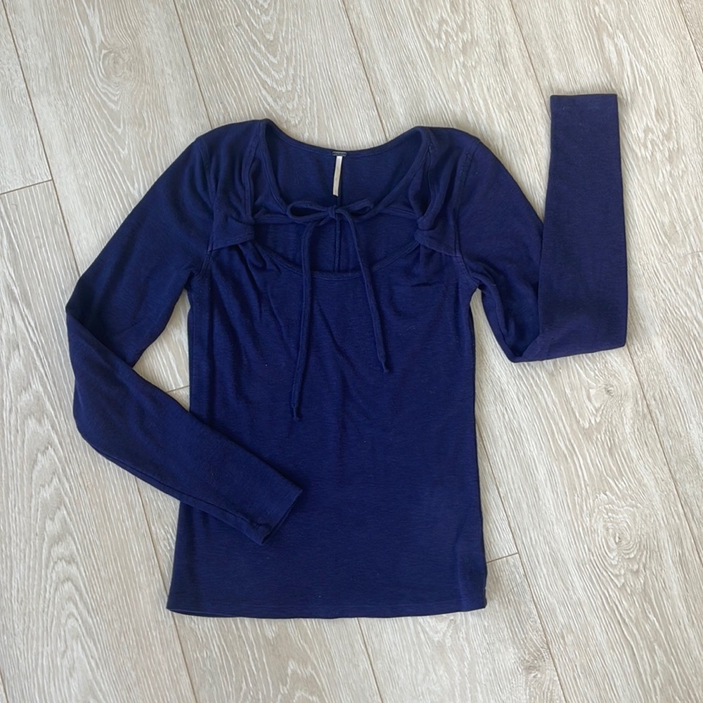 Free People Keyhole Top - Picture 1 of 5